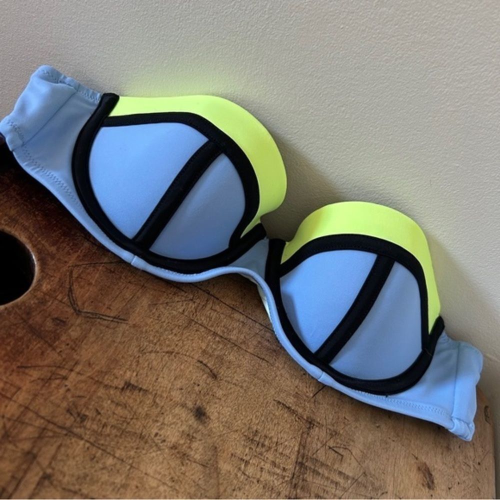 Victoria's Secret 32C The Flirt Bandeau Pastel Blue Neon Strapless Bikini Top